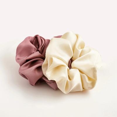 China Dating Wholesale Custom Designer Different Size Hair Rope Flower Satin Scrunchies Fashion Large Satin Silk Scrunchies Bulk For Hair for sale