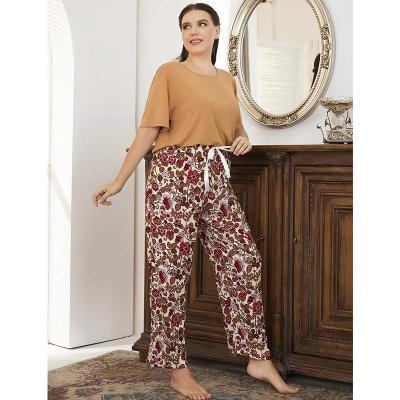 China Solid Breathable Plus Size Tee Top With Floral Print Pants Pajamas Set High Quality Wholesale 2pcs Sleepwear for sale