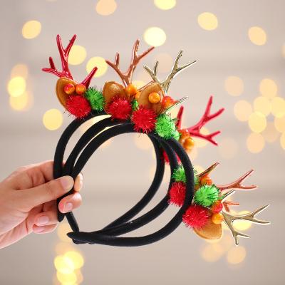 China Fashion Decoration 2021 Cute Hair Circle Christmas Decoration Supplies Shaped Christmas Wreath Ornament Christmas Gift for sale