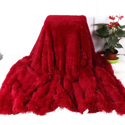 China Keep Warm Wholesale Cheap Luxury Custom Stock Flannel Warm Plush Fleece Double Sided Soft Blanket Throw Blanket For Winter for sale