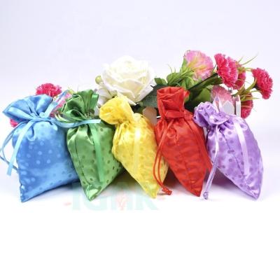 China Recyclable Festival Drawstring Bags Brocade Jewelry Pouch Bag Multicolor Silk Drawstring Coin Purse, Gift Bags, Jewelry Wrapping Bags for sale