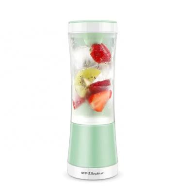 China Wholesale High Quality Automatic Rechargeable Fruit Automatic Portable Juicer Household Travel Personal Blender for sale