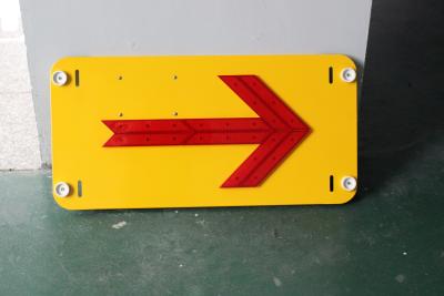 China Warning Divert Traffic LED Arrow Boards Plastic Spraying Flashing Mode for sale