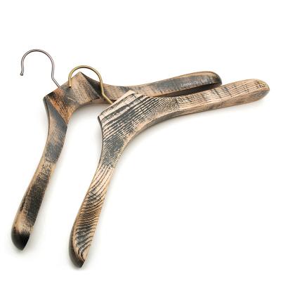 China LINDON DISPLAY Rated Supplier Ash Wood Clothes Antique Coat Hanger with Brass Hook for sale