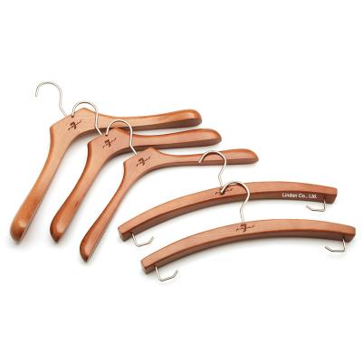 China LINDON DISPLAY Assessed Supplier Made Brand Luxury Cherry Wooden Coat Clothing Hangers for sale