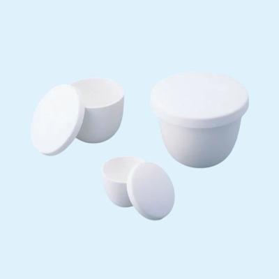 China High Thermal Conductivity white or light yellow Alumina Crucibles for sintering With Round Or Square Shape for sale