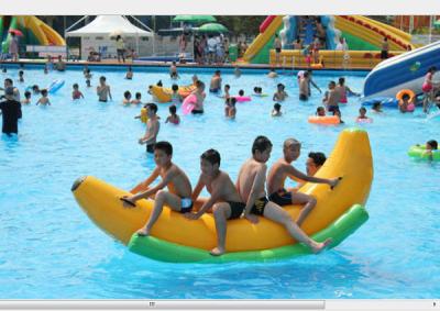 China UV Protective Banana Boat Tube Inflatable Waterproof Easy Maintenance for sale