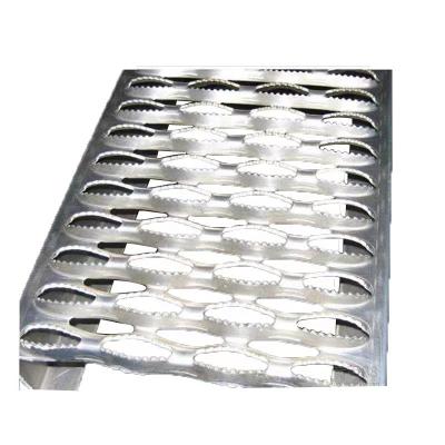 China Anti-Slip Resistance Perforated Plate Safety Metal Plate Grating Galvanized Diamond Channel Grating Anti-Slip Stair Treads for sale