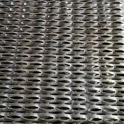 China Resistance Anti-Slip Aluminum/Stainless Steel/Flat Iron Anti-Slip Metal Diamond Channel Grating Perforated Stair Treads for sale