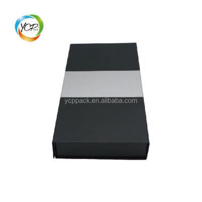 China China Manufacturer Recyclable Paper Folding Magnetic Gift Box With Magnet Closure for sale