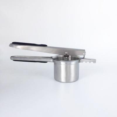 China Muti-functional Viable Potato Crusher With Rice Chopper Mixer Mesher Stainless Steel Fruit Squeezer Presser 3 Styles for sale