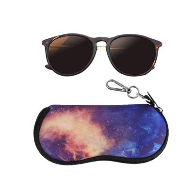 China Waterproof Eyewear Packing Glasses Pouch With Hook Neoprene Plastic Zipper Sunglasses Case Storage Soft Bag for sale