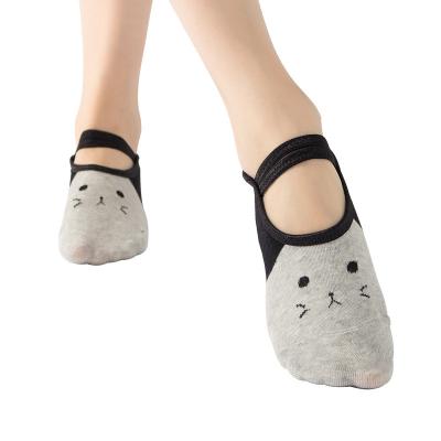 China Wholesale Custom QUICK DRY Logo Cotton Non Slip Cute Pilates Yoga Anti-slip Socks For Women for sale