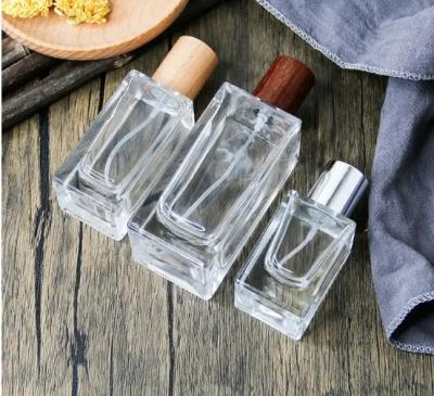 Китай New Design Glass Perfume Bottles China Perfume Bottles Luxury Glass Bottles for Perfumes продается