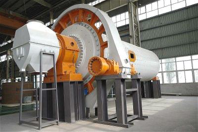 China Super Fine Ball Grinding Mill Compact Structure For 400-3000 Mesh Powder for sale