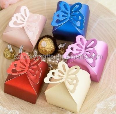 China Wholesale Cheap Recyclable snew baby favor chocolate box wedding paper candy butterfly beautiful born gift box for sale