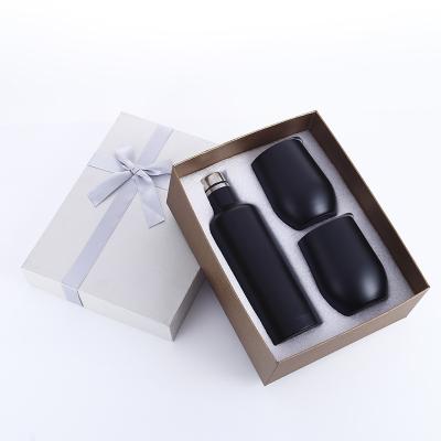 China Viable Double Wall Vacuum Insulated Water Bottle Set With Two Wine Tumblers And Wine Bottles, Stainless Steel Wine Bottle Set For Gift for sale