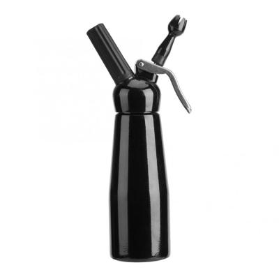 China Eco-friendly Kitchen Tool Professional Whipped Cream Plastic With Hot Sale 500ml Black Custom Logo Portable Outdoor Use Spouts for sale