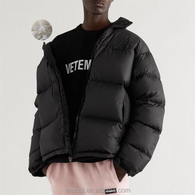 China Anti-wrinkle OEM Fashion windproof down quilted winter custom embroidered logo bubble puffer jacket for men for sale