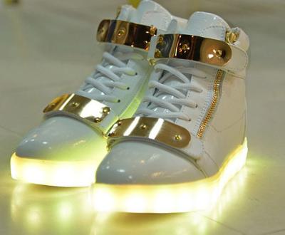 China Breathable Blue LED Light up Sneakers Led Fashion Shoes Wear - Resistant for sale