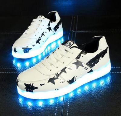 China Kids Teenagers LED Light Up Sneakers Footwear Woven Fiber With Music for sale