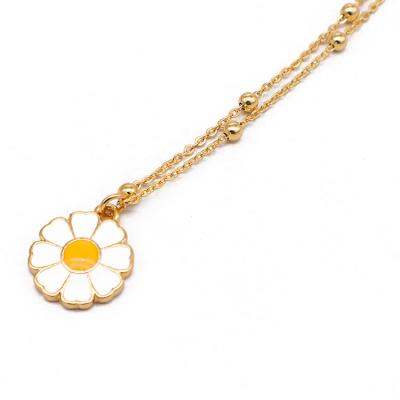 China 2021 Fashion Trendy Gold Plated Daisy Flower Necklace Daisy Pendant Necklace for sale