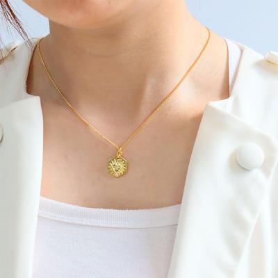 China FASHIONABLE 2021 fashion 1-2 mius gold plated round moon star zircon pendant necklace for sale