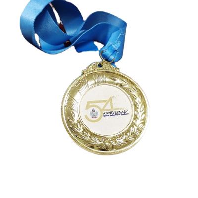 China Cheap Europe Factory Price Souvenir Eco - Friendly Mount Round Shape White Sports Medal for sale