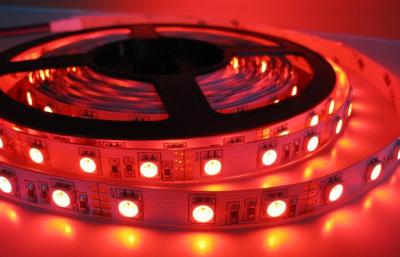 China Indoor RGB Flexible Led Strip SMD5050 High Brightness RoHS FCC LED Strip Light for sale