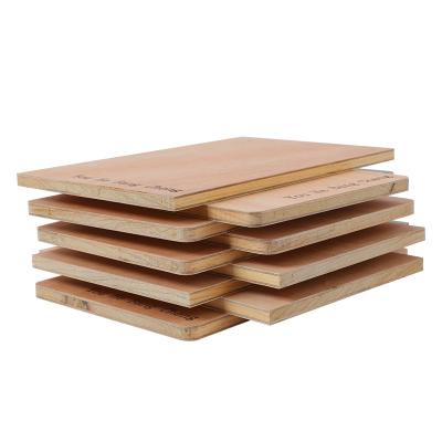 China Moisture Proof Wood Commercial Furniture Grade E0 Building Block Blockboards for sale