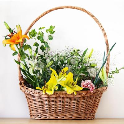 China Eco-friendly Cesta Flower Mimbre Wicker Gift Basket With Handle for sale