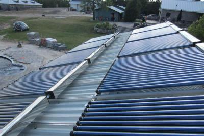 China Heat Pipe Pressurized Solar Collector Solar Water Heater for sale