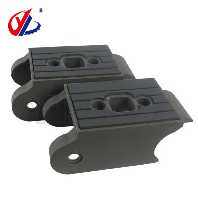 China PA Rubber Biesse Edgebander Onderdelen 140X74X56mm Biesse Transport Track Chain Pad Te koop