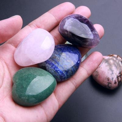 China New 20mm China Gemstone Heart Healing Mixed Crystal Stone Rose Quartz Amethyst Heart Shaped Stone for sale