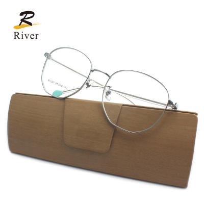 China Wholesale New Design Beautiful Optical Glasses Metal Eyeglasses Frames for sale