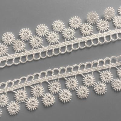 China 2021 viable wholesale exquisite polyester embroidery lace sewing decorative trim of lace for sale