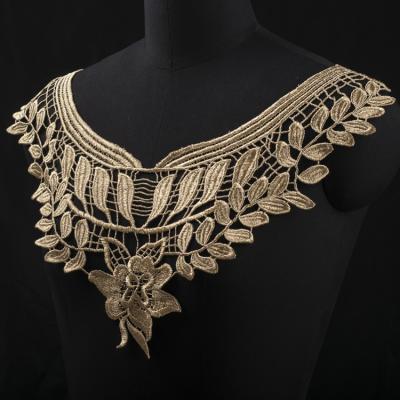 China Viable Exquisite Leaf Flower Design Gold Embroidered Guipure Trim Lace Collar Necklace for sale