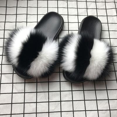 China Breathable USA Market Hot Sale Panda Color Fuzzy Fox Fur Slides For Women Custom Slippers Fur Slides Slippers for sale