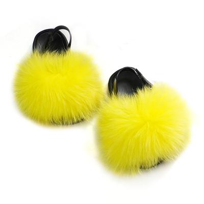 China Baby Anti-Slippery Fluffy Soft Slides with Strap Real Raccoon Brown Fur Slippers Hairy Hot Pink Fox Fur Slides for sale