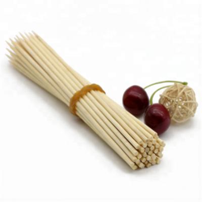 China Custom Logo 2.5mm Bamboo Barbecue Skewers Sticks Fiber Polishing Camping for sale