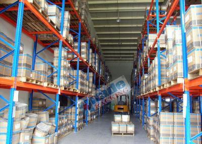 China Heavy Load S235JR Automated Sliding Pallet Racks System Movable for sale