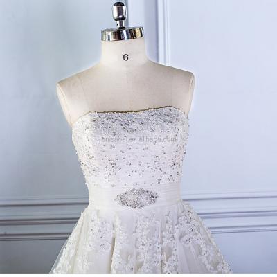 China TW16001 breathable off shoulder wedding dress design with heavy beadings for sale