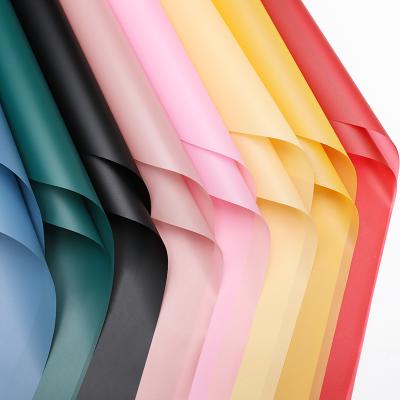 China Wrapping Paper Matt Plastic Thin Film Waterproof Fresh Flower Matte Vintage Color Korean Bouquet Solid Color Virgin 20sheets for sale