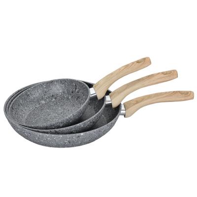 China Hot Selling Traditional Granite Coating Forged Aluminum Frying Pan With Wooden Handle for sale