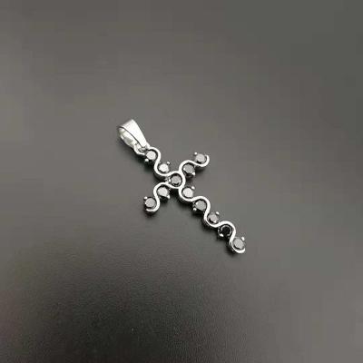 China New Fashion Design Jewelry RTS Hiphop Elu Stainless Steel Insert Cubic Zircon Snake Bending Cross Pendant for sale