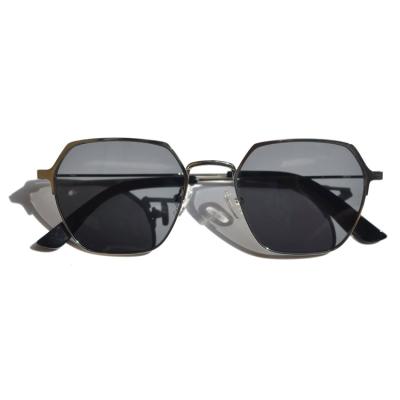 China Plastic Frame Sunglasses Sifier Frame Fashion Sunglasses Plastic Frame Plastic Sunglasses for sale