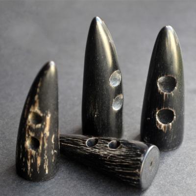 China Dry Clean Two Holes Real Natural Black Buffalo Horn Toggle Button for sale