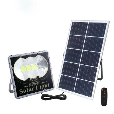 China Outdoor Ip66 Garden Sensor Flood Light DC 300w Solar Panel Warm White Led Flood Light for sale