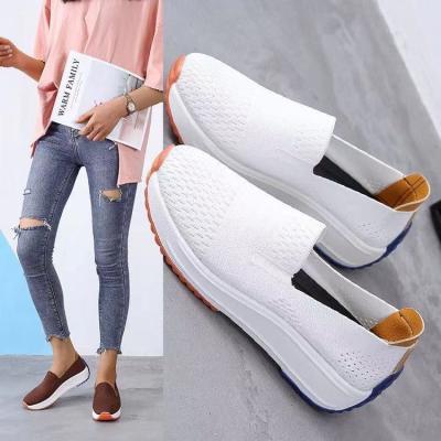 China Lightweight Factory Wholesale Cheap Comfortable Flats For Casual Loafers New Styles Women Knitting Breathable Cavity Platform Upper Shoe for sale