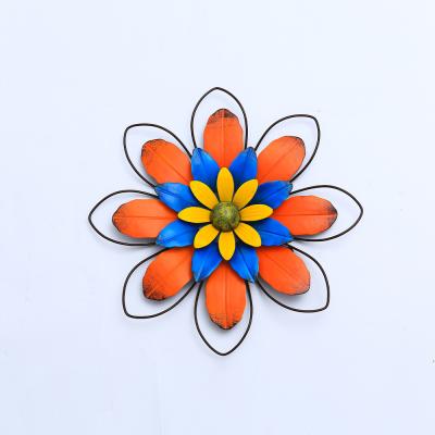 China Metal Garden Ornaments Modern Flower Metal Garden Wall Decorations for sale